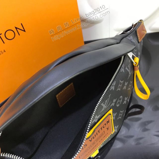 LV包 lv腰包 M45220 Discovery腰包 Gaston Labels系列 LV限量版款腰包  ydh3523